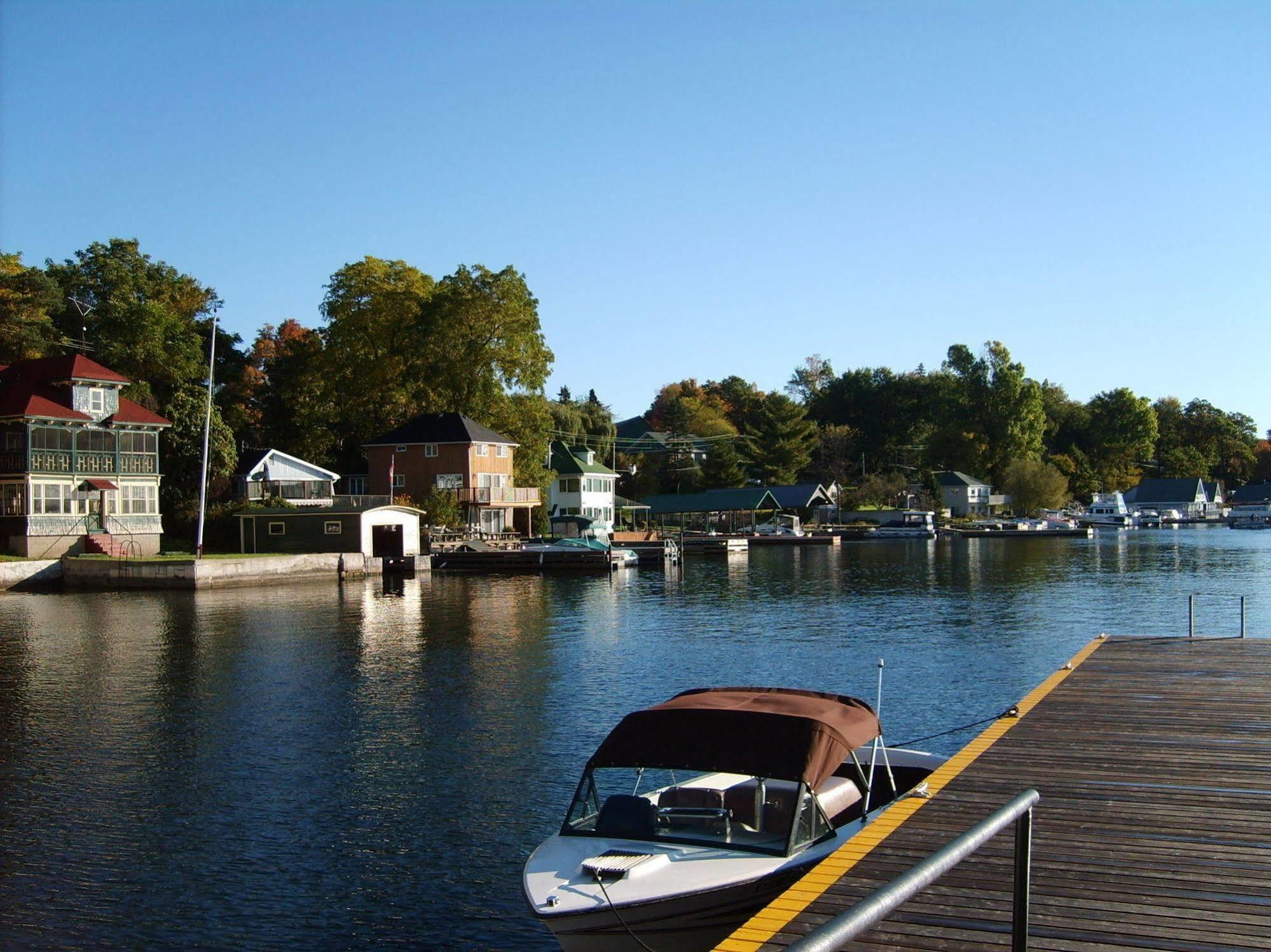 Capricorn Motel Royale 1000 Islands Lansdowne Exteriér fotografie